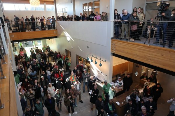 Hundreds of community members gathered to celebrate the opening of the new Lynnwood Neighborhood Center.