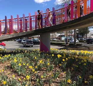 The Neighborhood Street Fund provides support small-scale, high-impact projects designed to better connect Seattle neighborhoods, like this pedestrian bridge on Aurora Avenue.