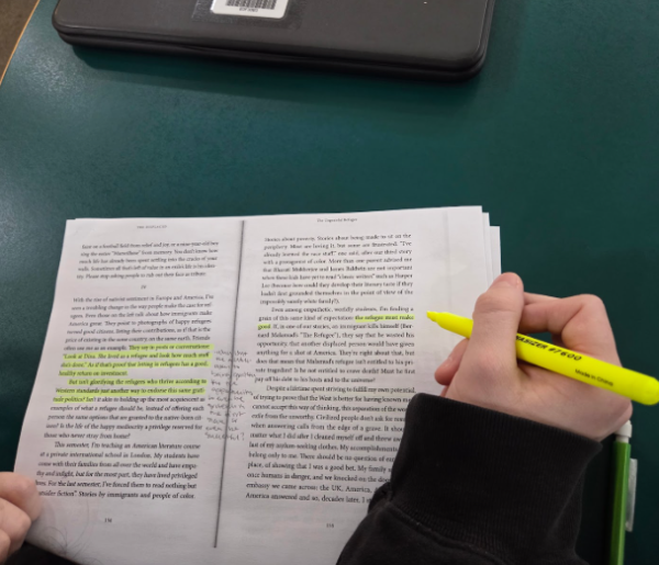 Despite the ubiquity of digital devices, a majority of students say they still prefer printed books. At the same time, researchers say real books offer some learning advantages.